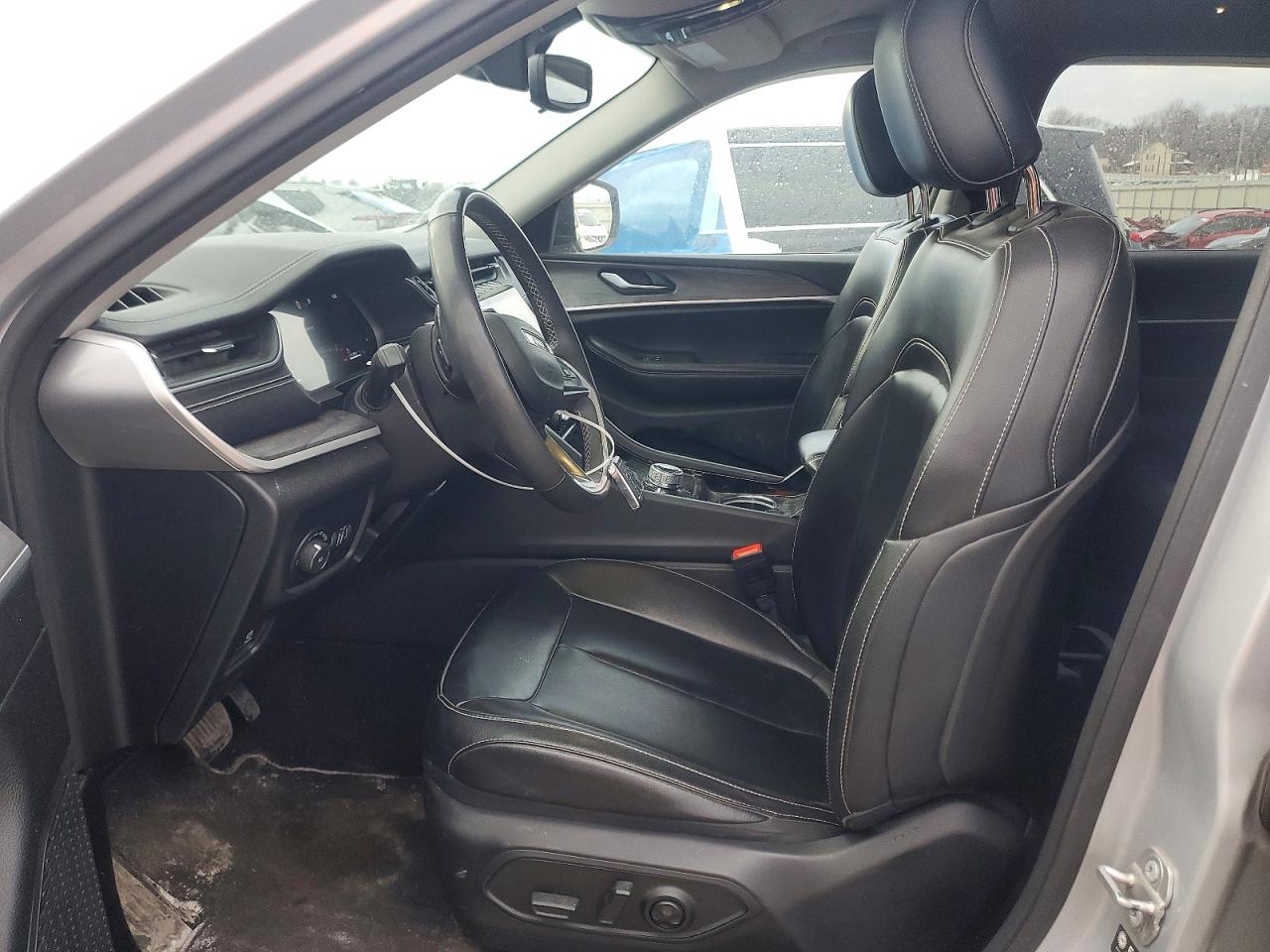 2023 JEEP GRAND CHEROKEE L LIMITED photo 13