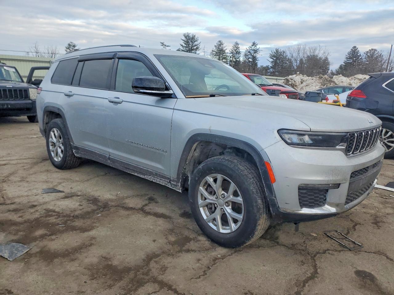2023 JEEP GRAND CHEROKEE L LIMITED photo 7