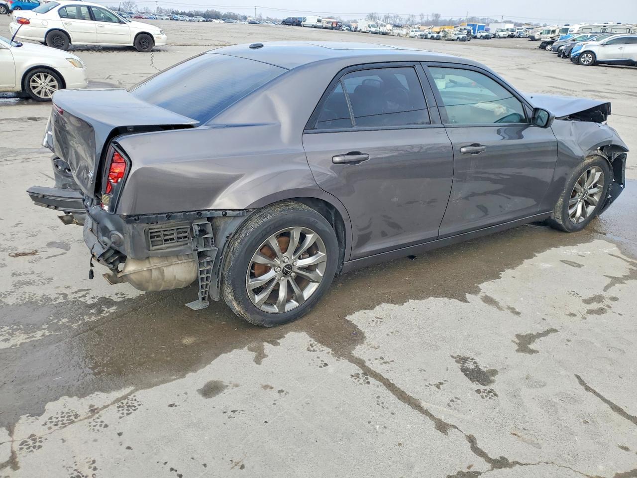 2014 CHRYSLER 300 S photo 3