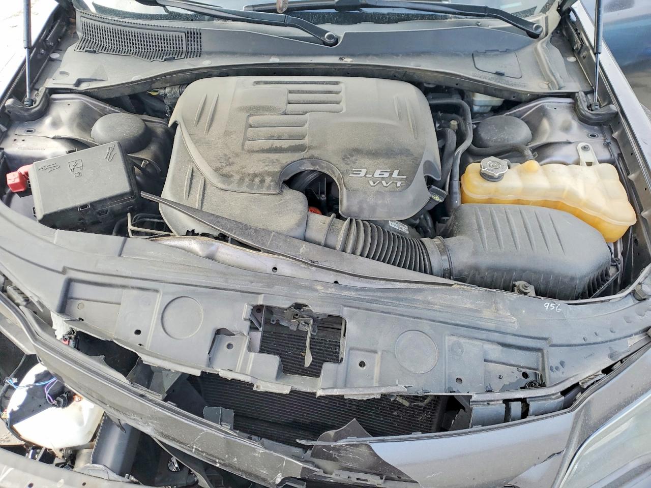 2014 CHRYSLER 300 S photo 11
