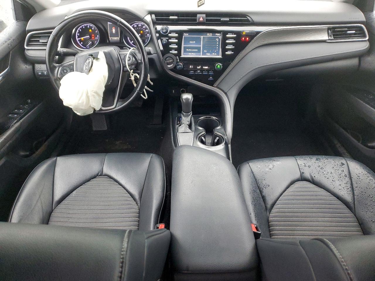 2019 TOYOTA CAMRY SE photo 15