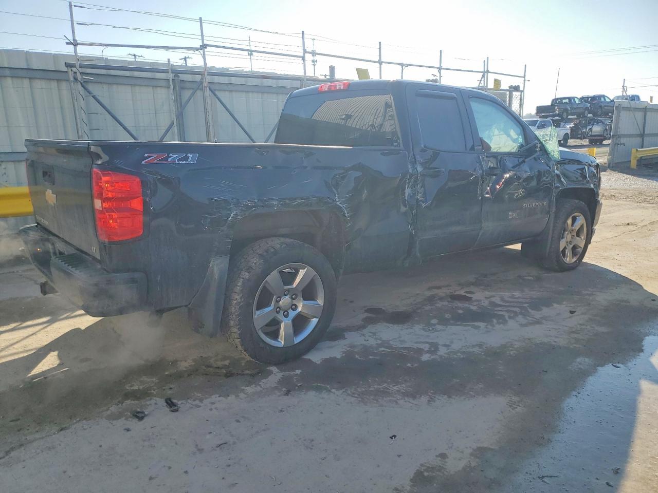 2017 CHEVROLET SILVERADO K1500 LT photo 5