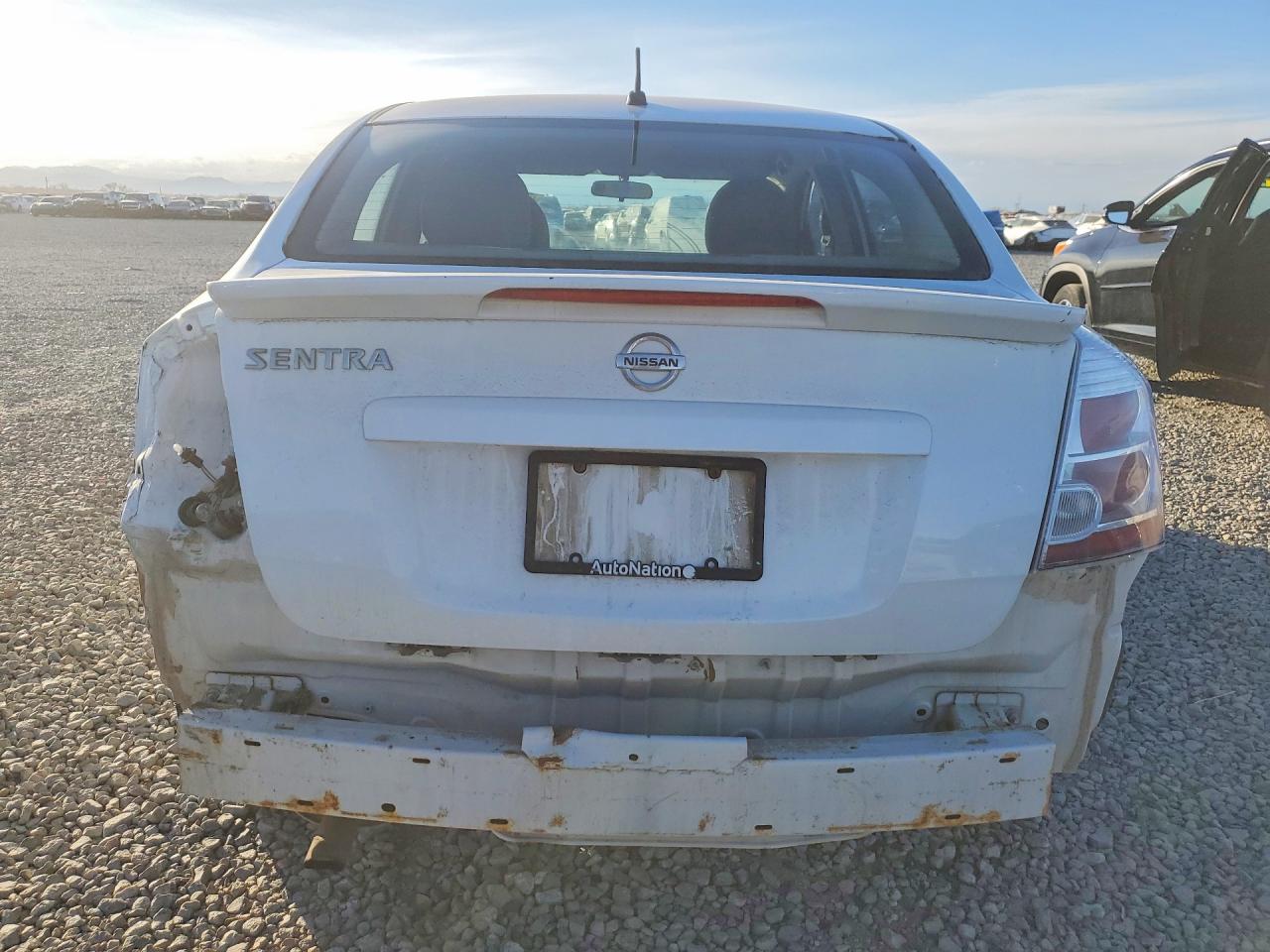 2012 NISSAN SENTRA 2.0 photo 11