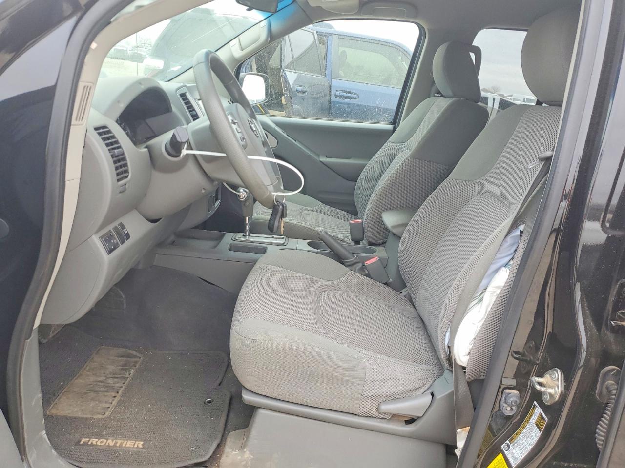 2019 NISSAN FRONTIER S photo 7
