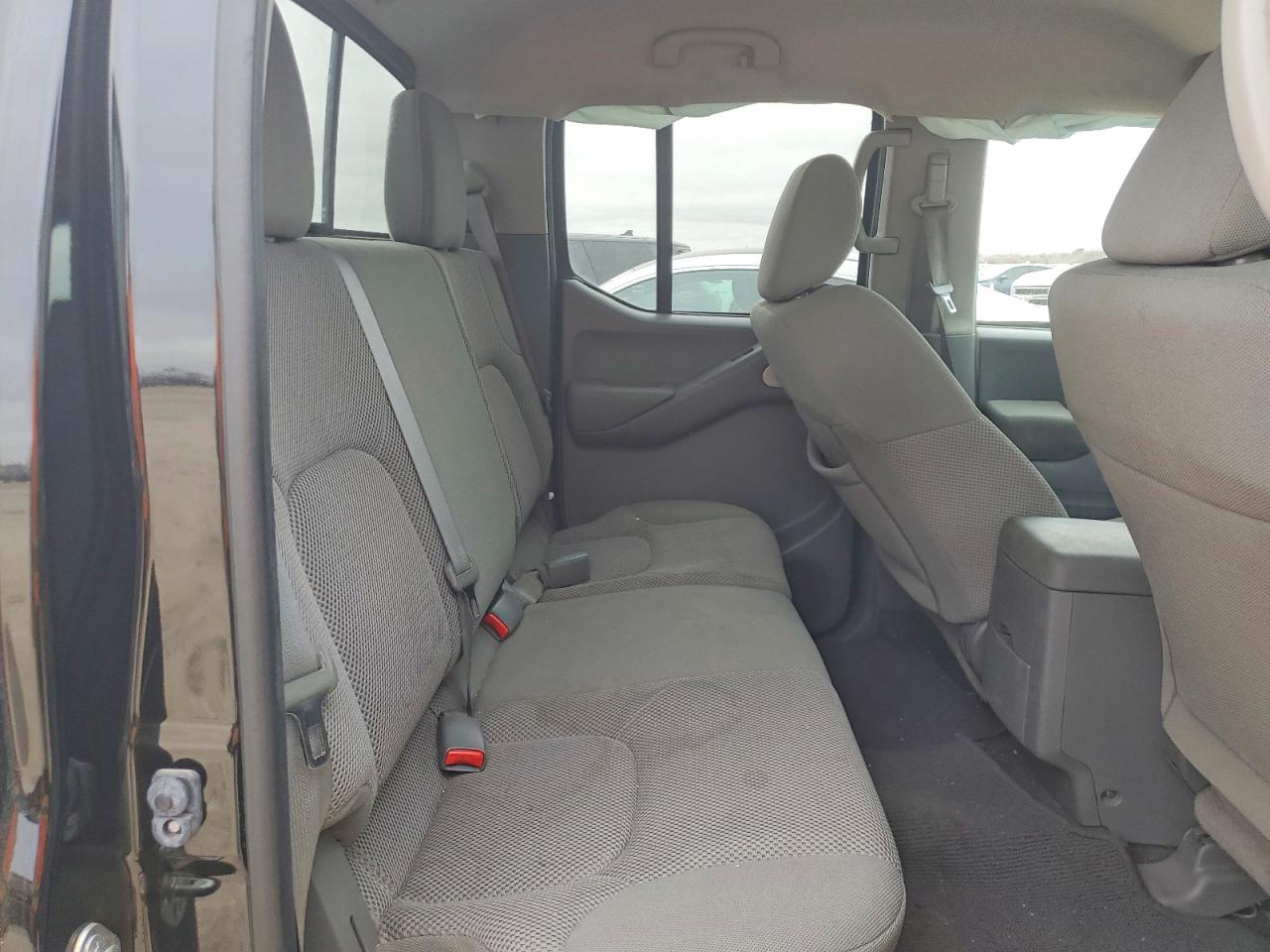 2019 NISSAN FRONTIER S photo 10