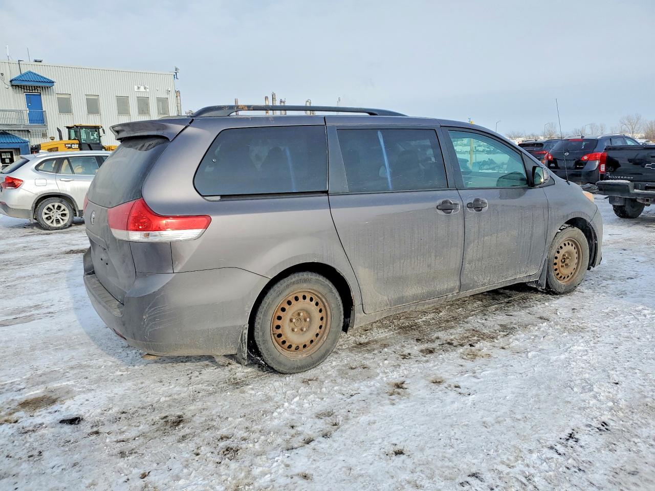 2013 TOYOTA SIENNA CE photo 5