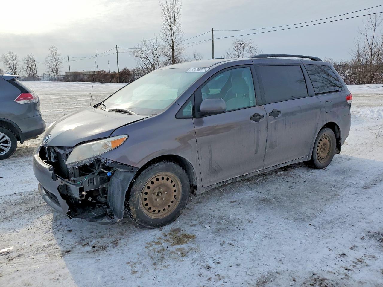 2013 TOYOTA SIENNA