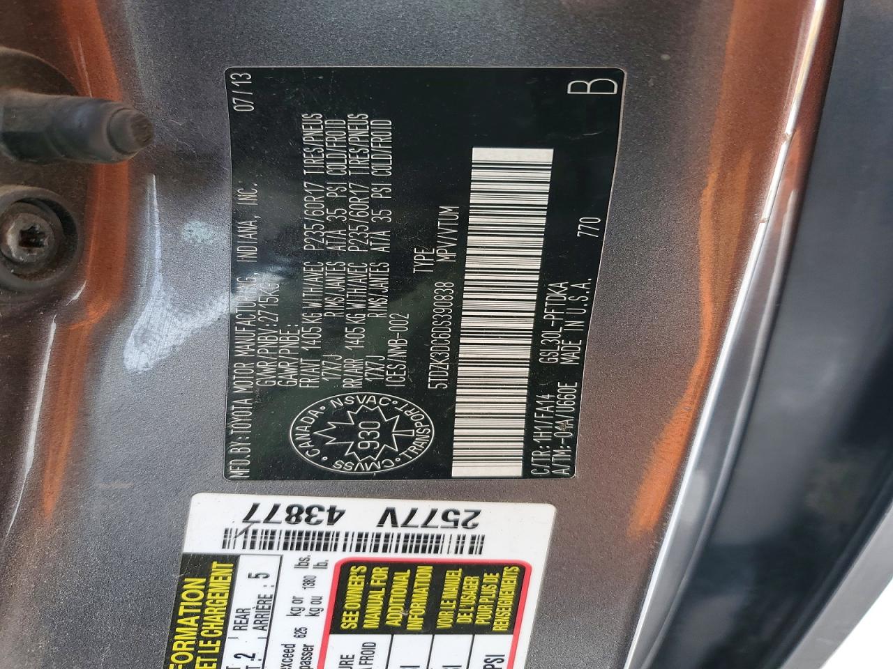 2013 TOYOTA SIENNA CE photo 23