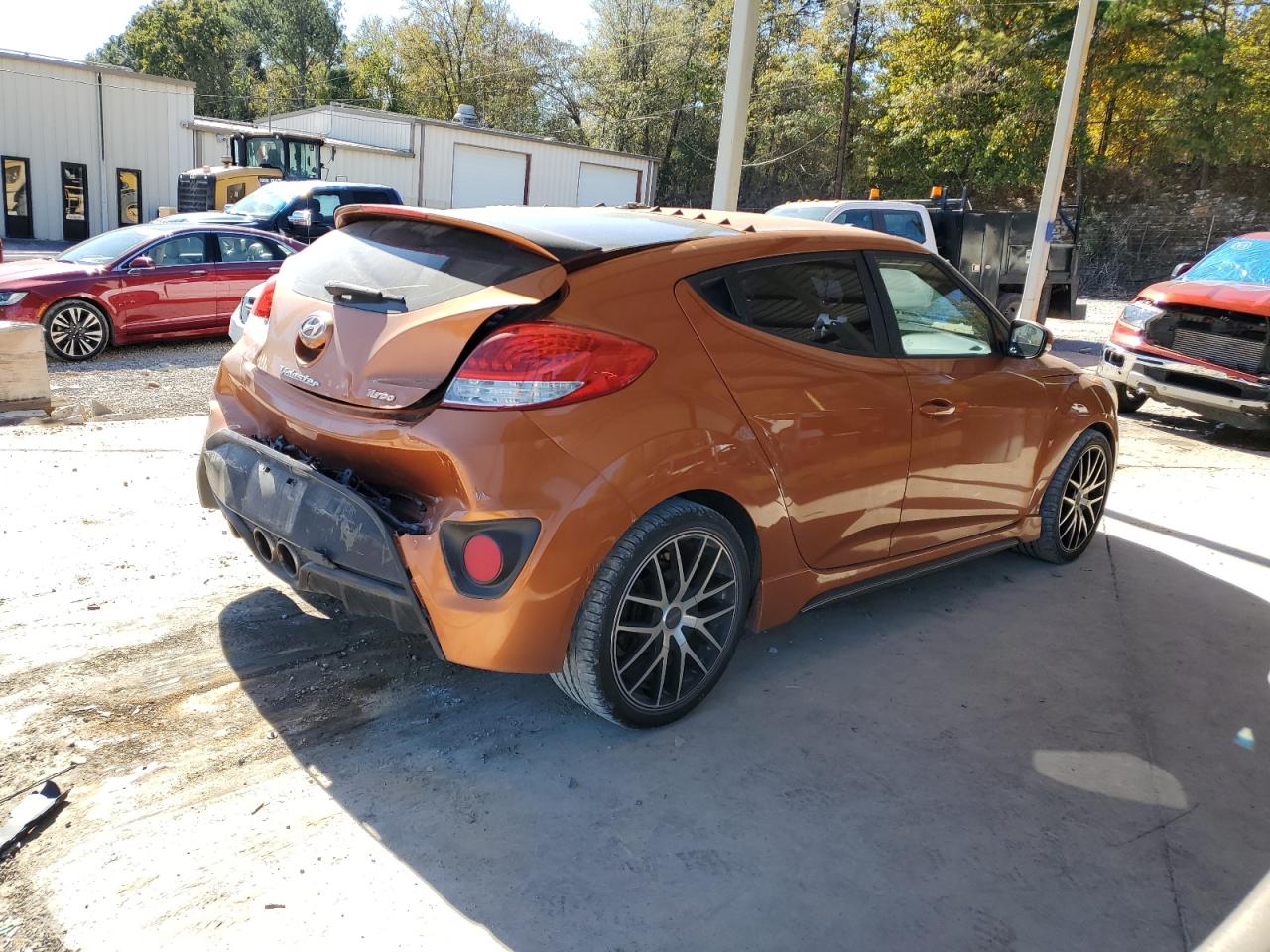 2016 HYUNDAI VELOSTER photo 5