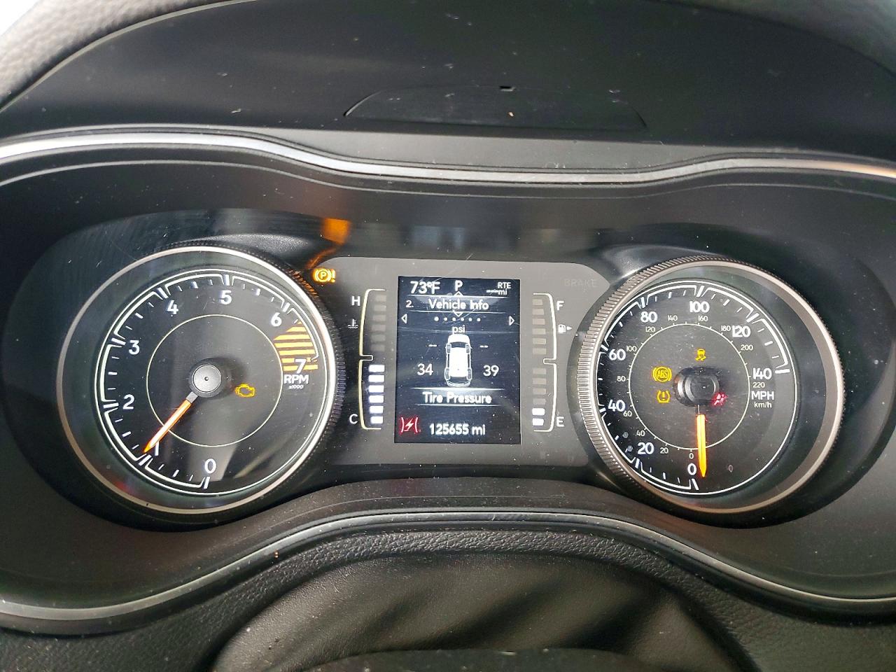 2019 JEEP CHEROKEE LATITUDE PLUS photo 9