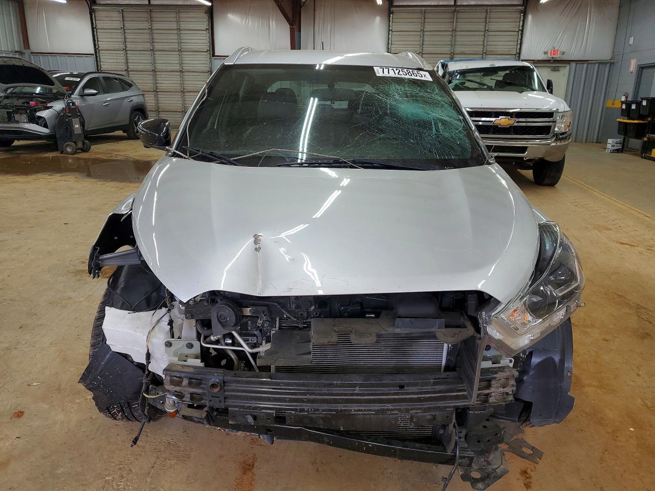 2019 NISSAN KICKS S photo 9