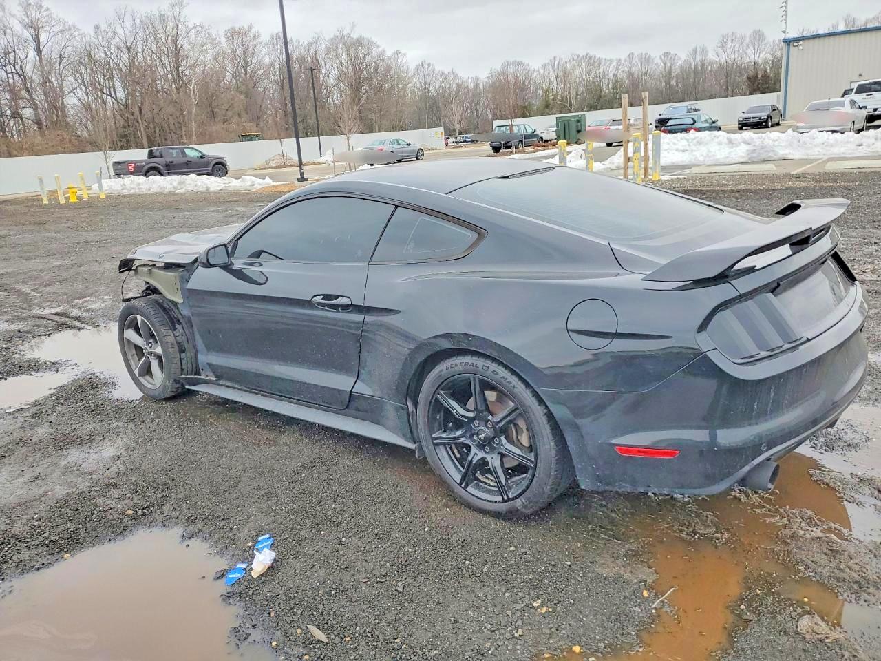 2016 FORD MUSTANG photo 3