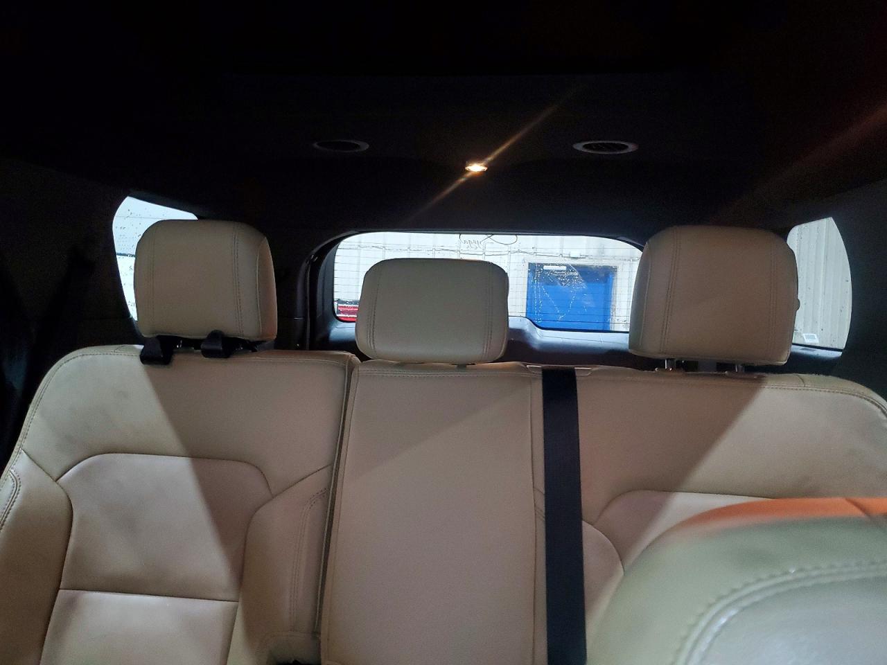 2016 FORD EXPLORER XLT photo 10
