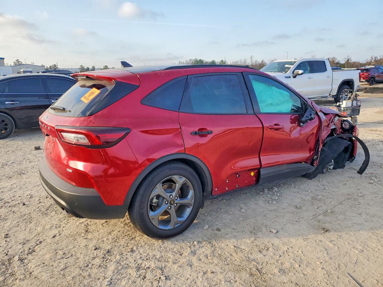 2025 FORD ESCAPE ST LINE photo 3