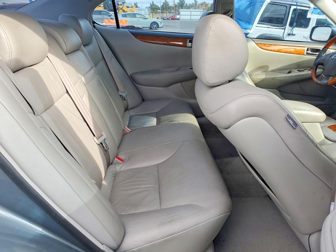 2005 LEXUS ES 330 photo 10