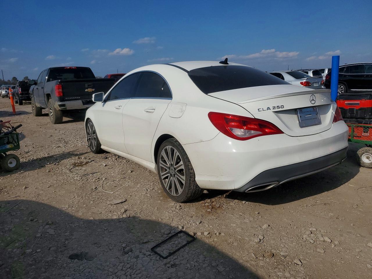 2018 MERCEDES-BENZ CLA 250 4MATIC photo 4