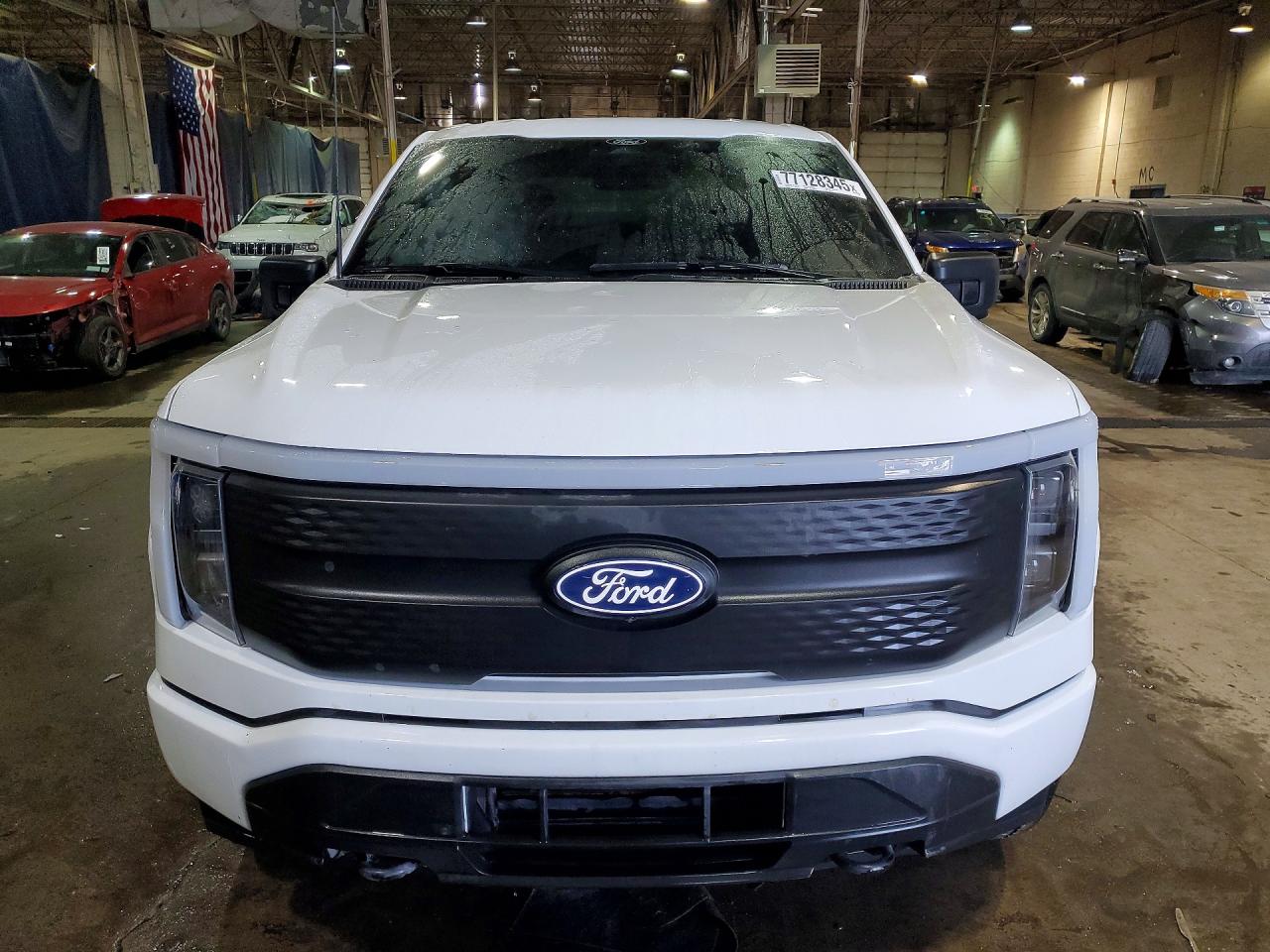 2024 FORD F150 LIGHTNING XLT photo 9
