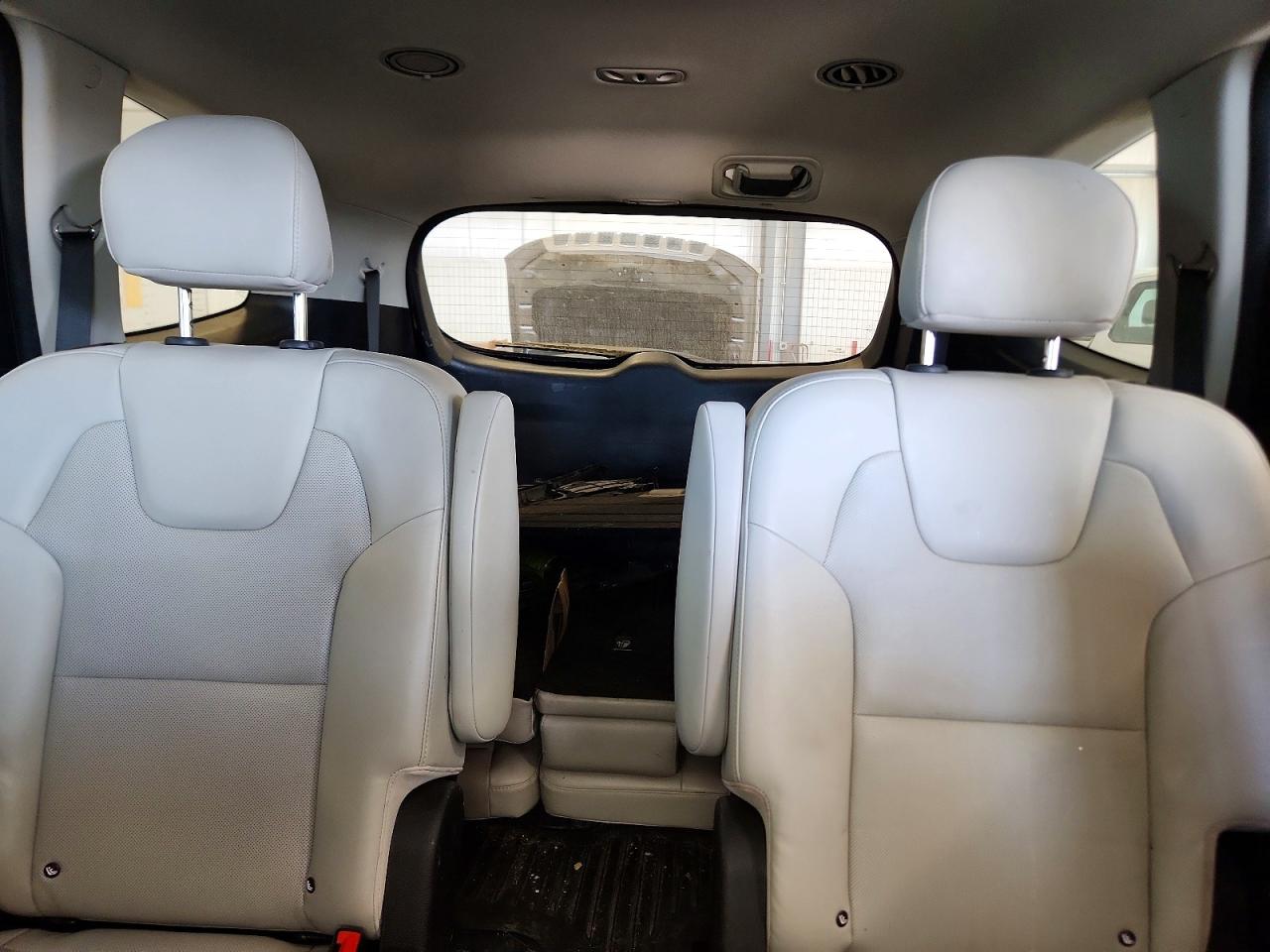 2021 KIA TELLURIDE S photo 10