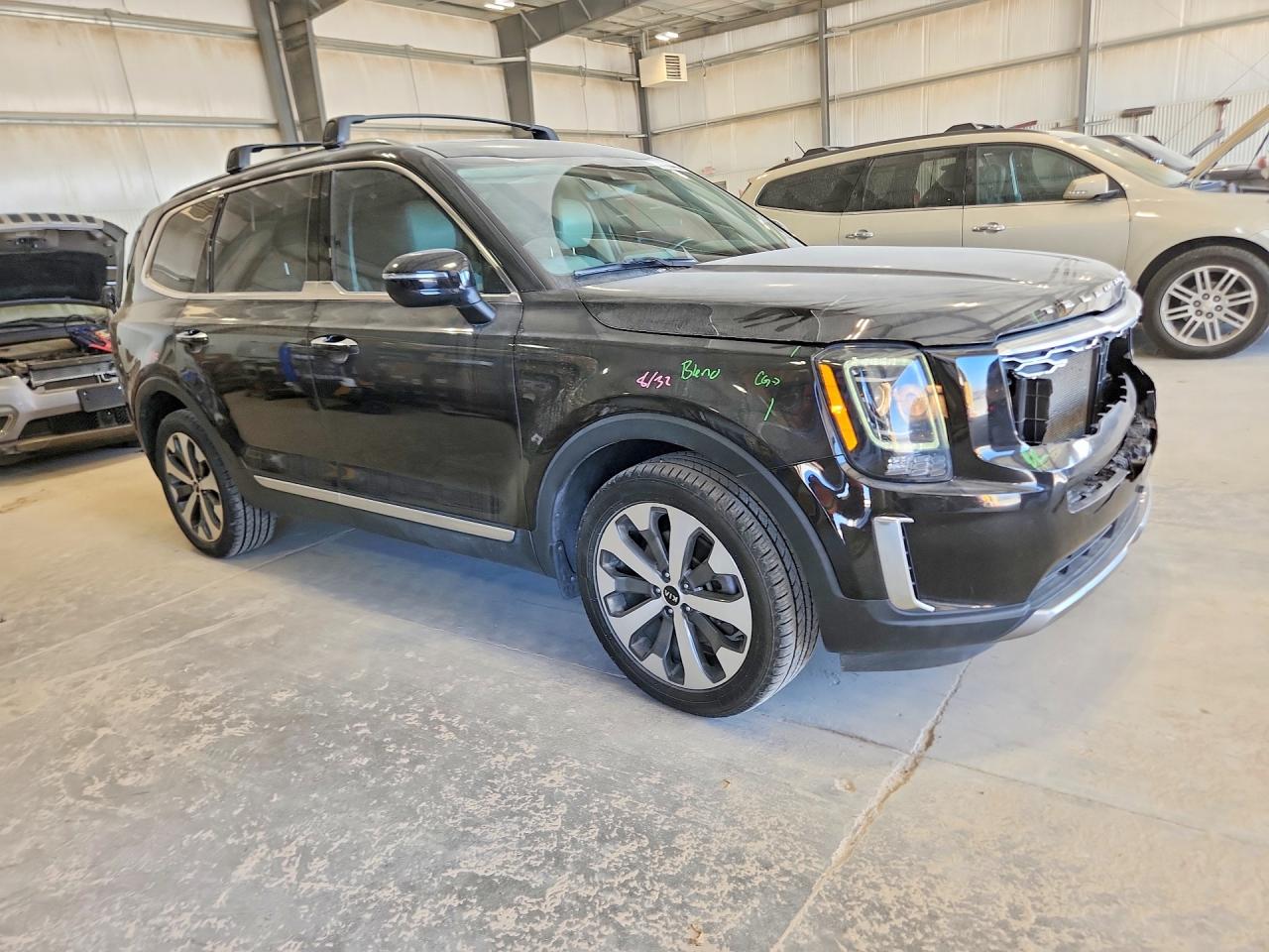 2021 KIA TELLURIDE S photo 4