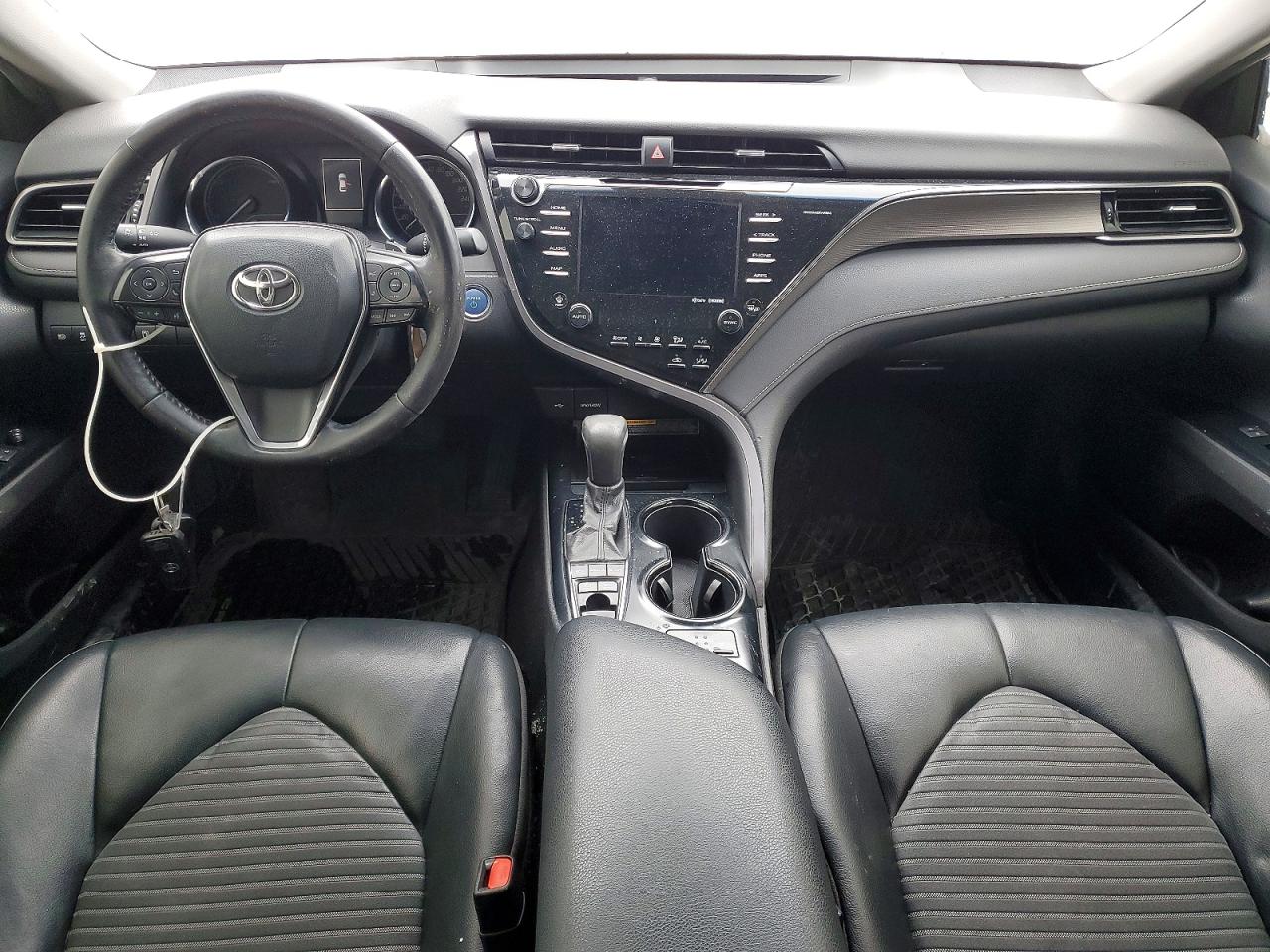 2020 TOYOTA CAMRY SE photo 22