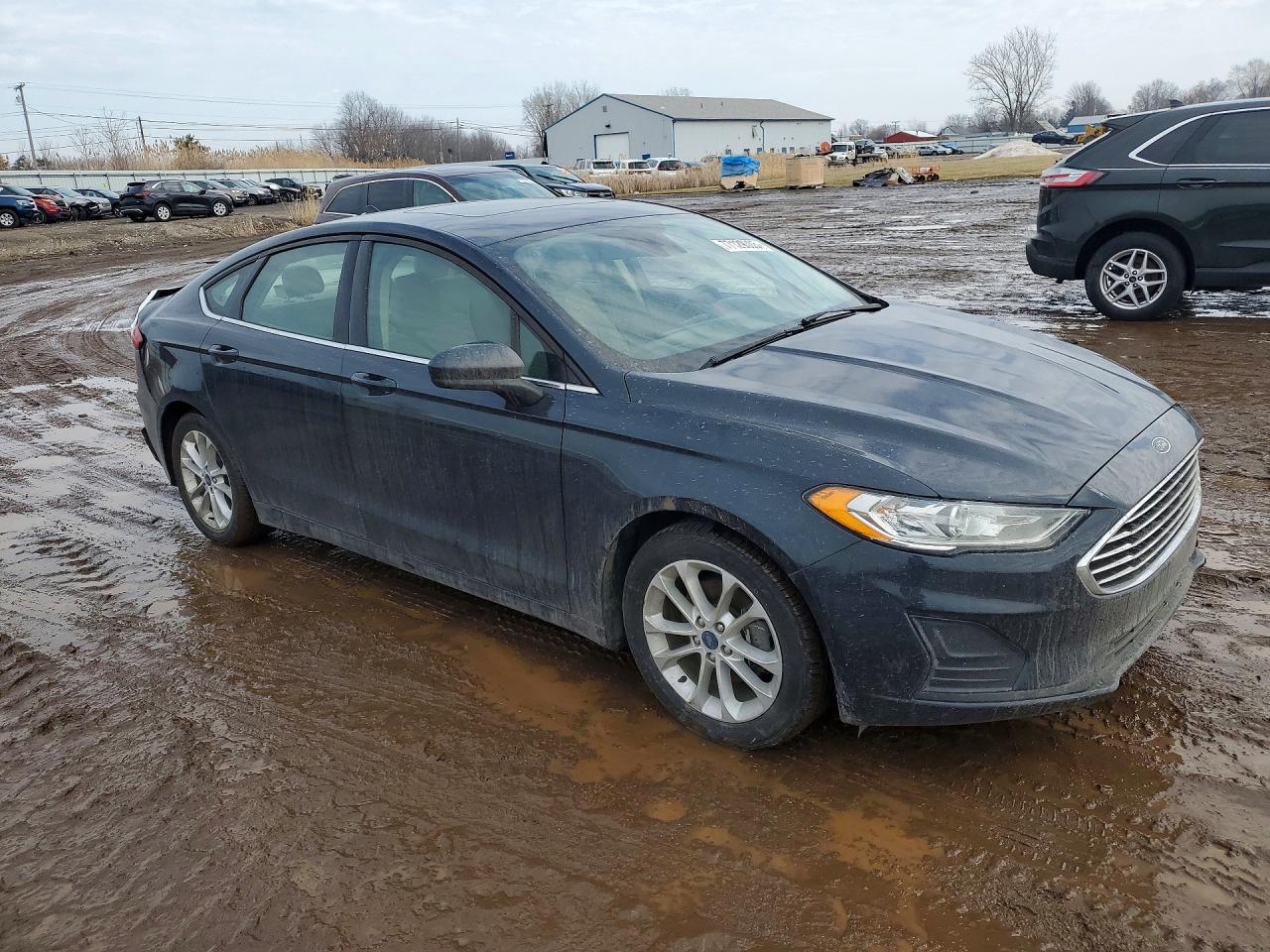 2020 FORD FUSION photo 4