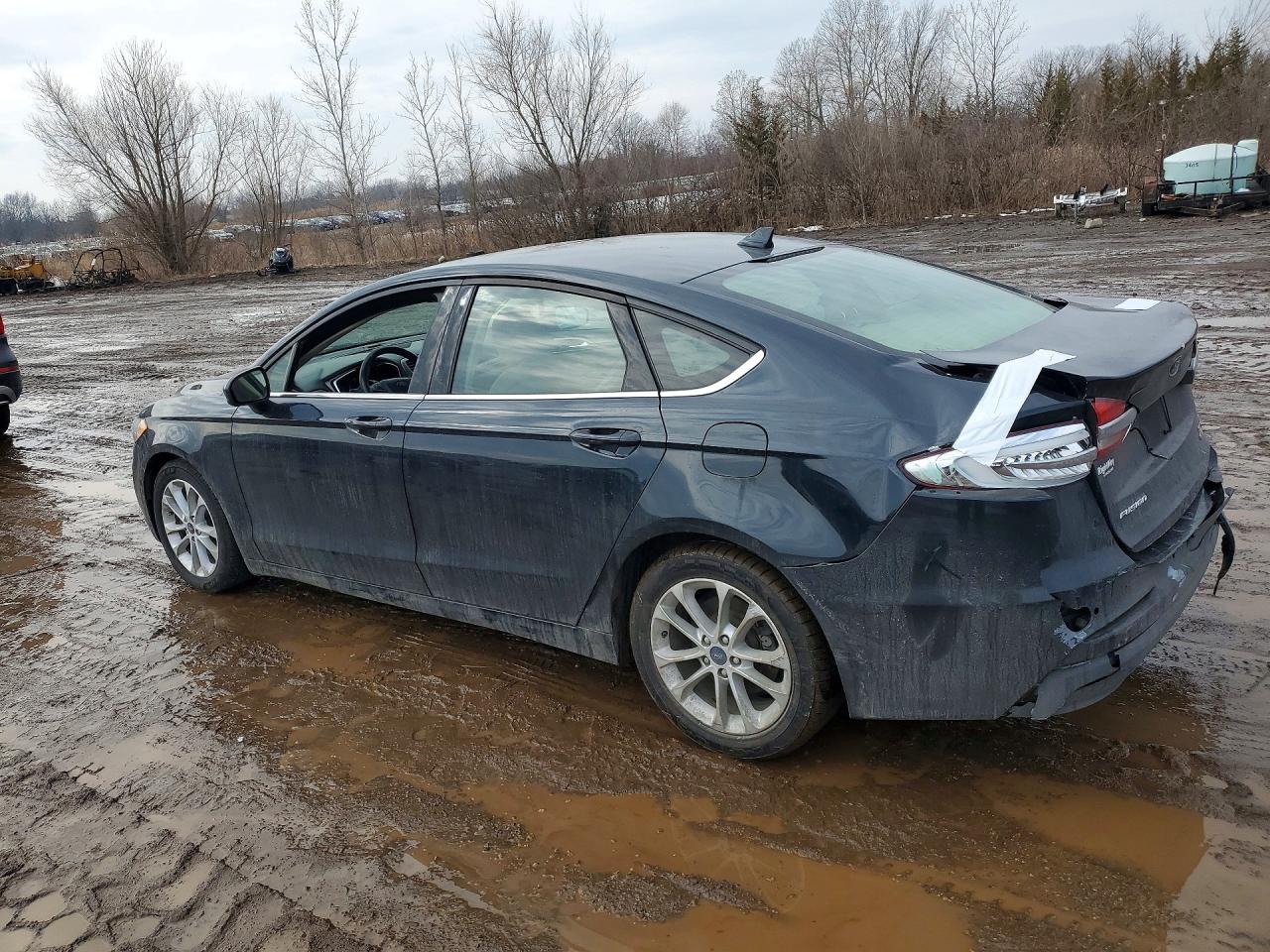 2020 FORD FUSION photo 2