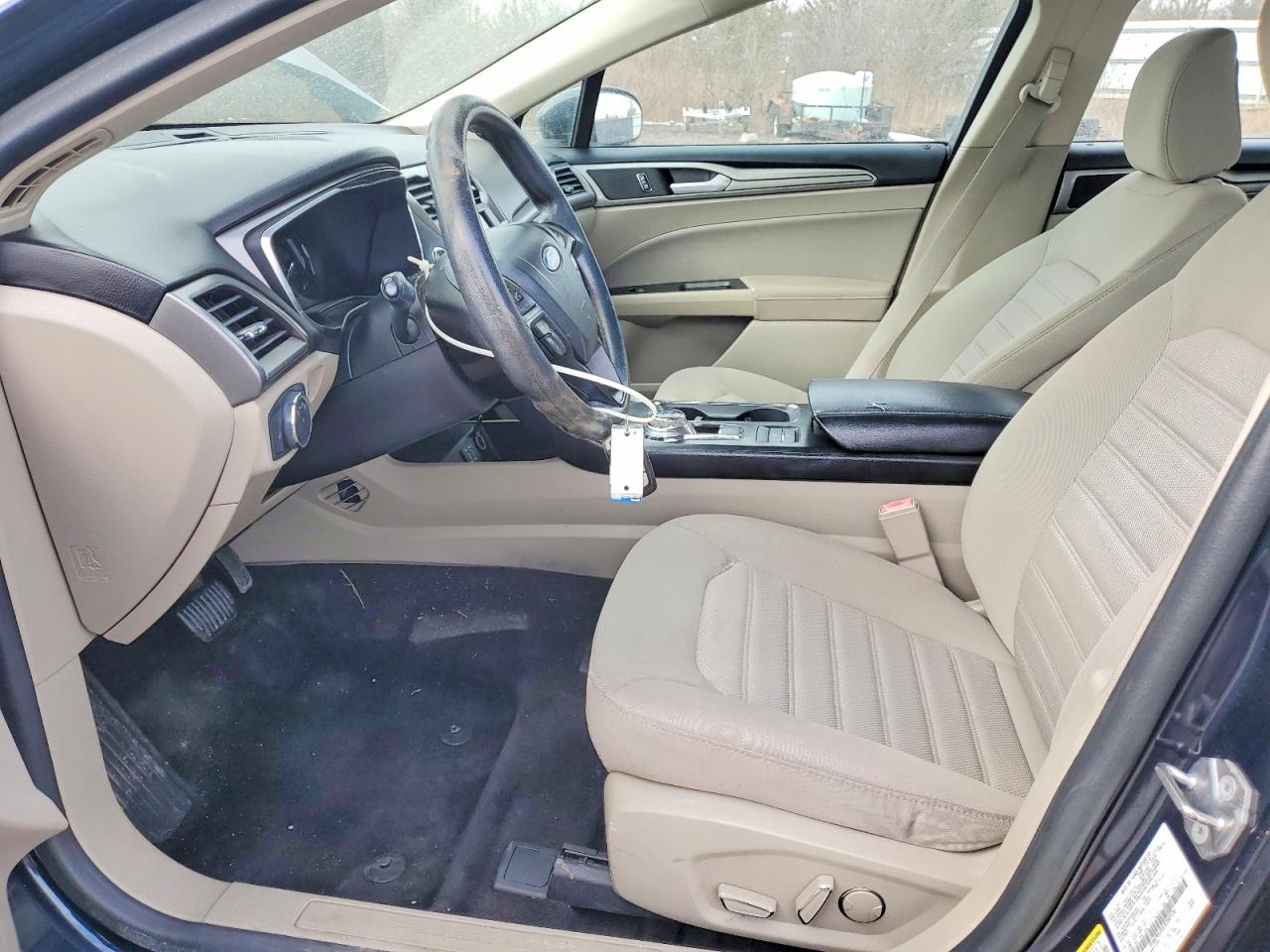 2020 FORD FUSION photo 7