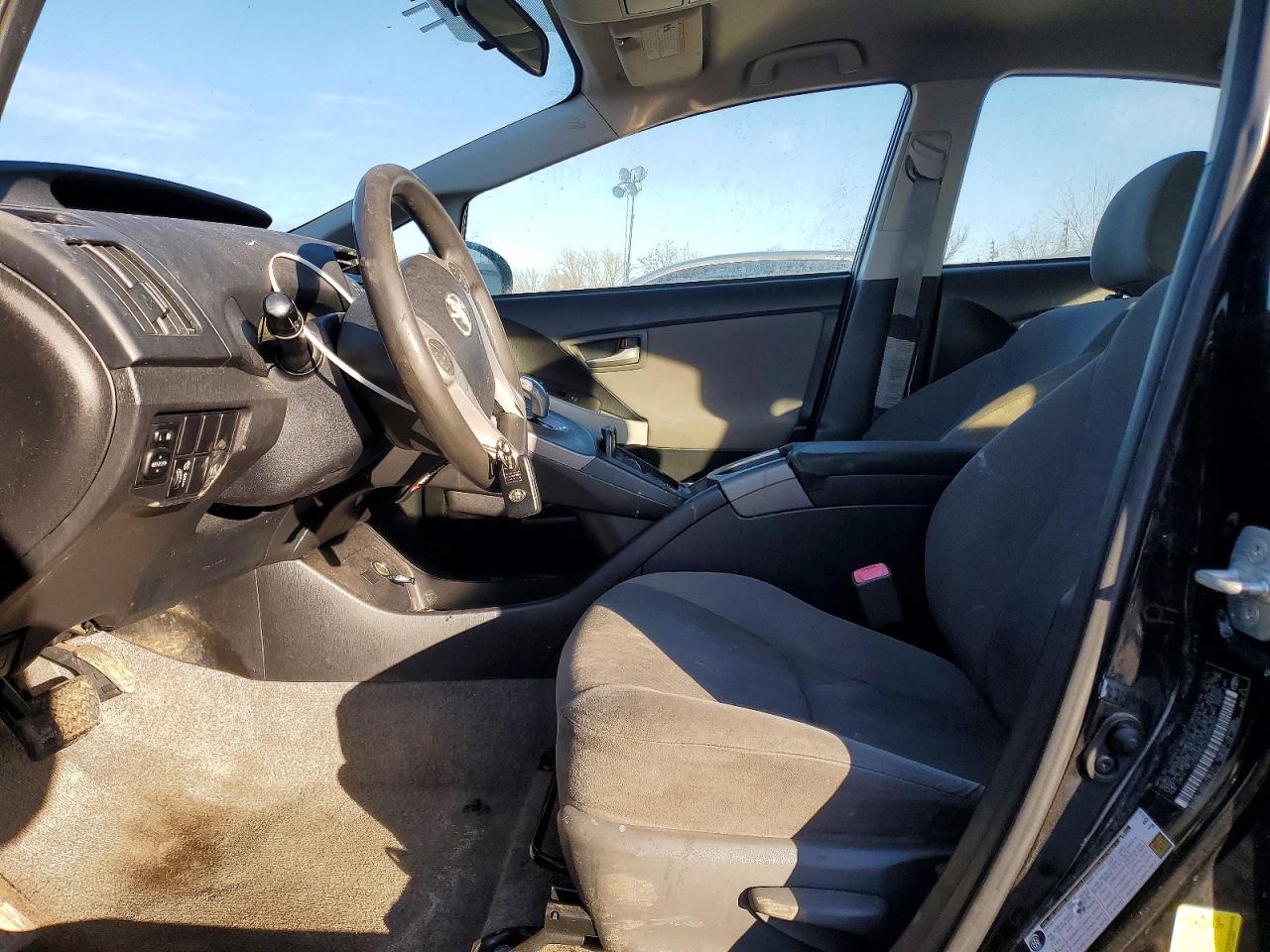 2012 TOYOTA PRIUS photo 13