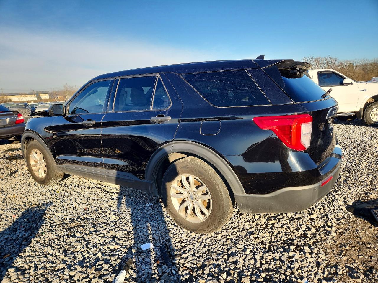 2020 FORD EXPLORER photo 2