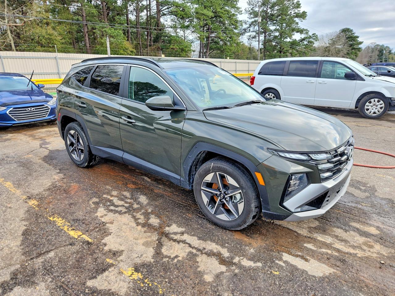 2025 HYUNDAI TUCSON SEL photo 4