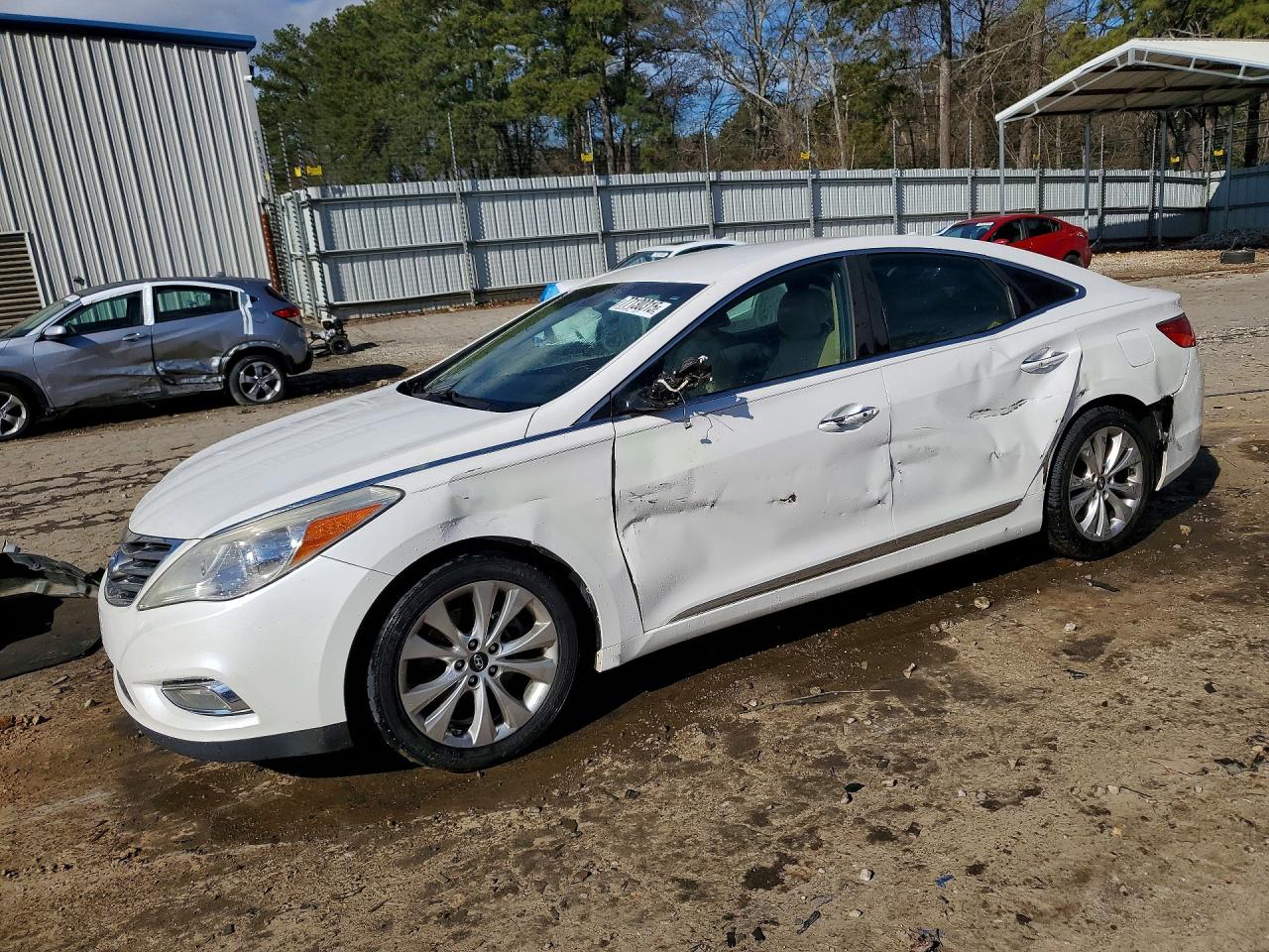 2014 HYUNDAI AZERA