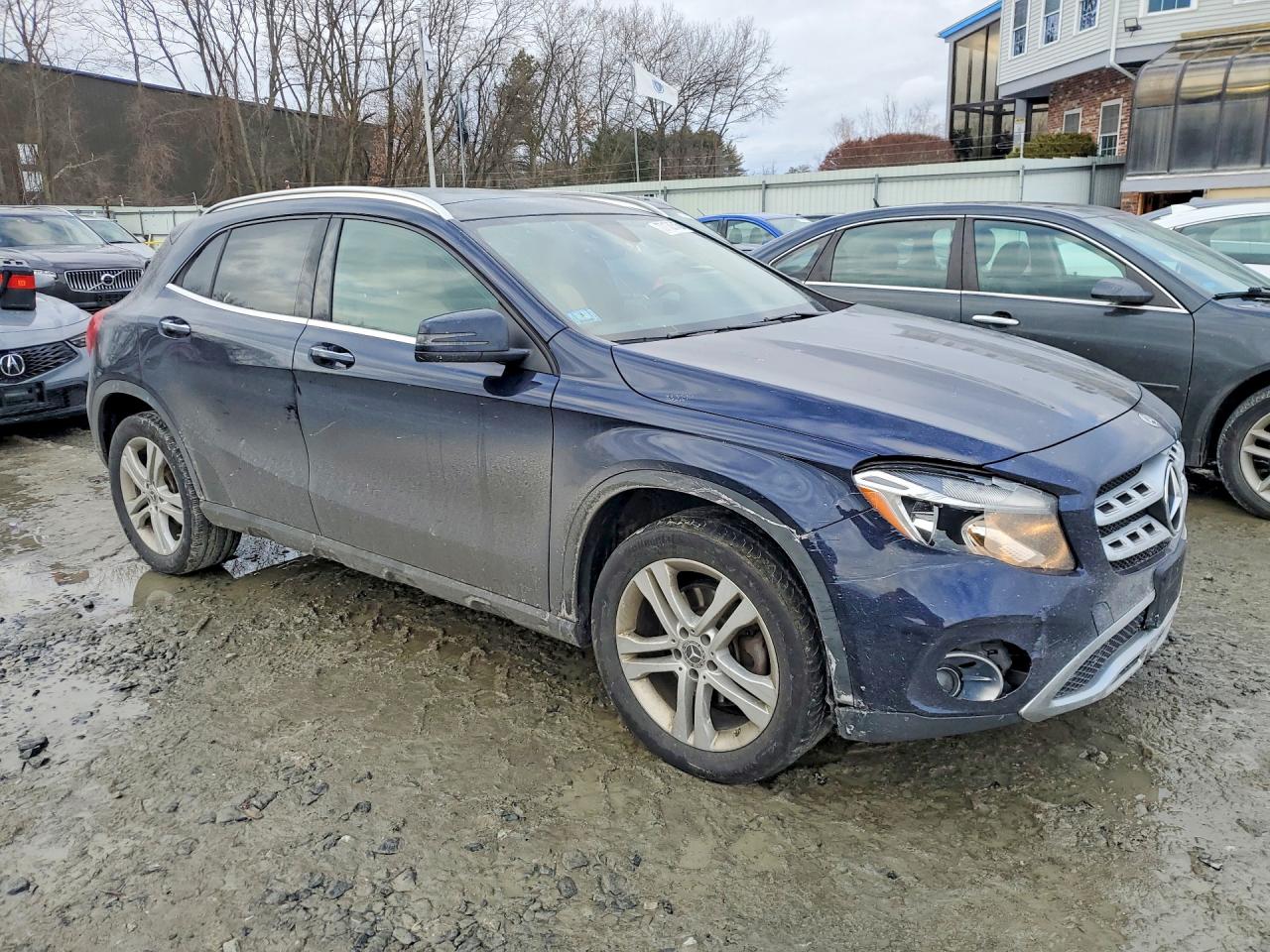 2019 MERCEDES-BENZ GLA 250 4MATIC photo 10