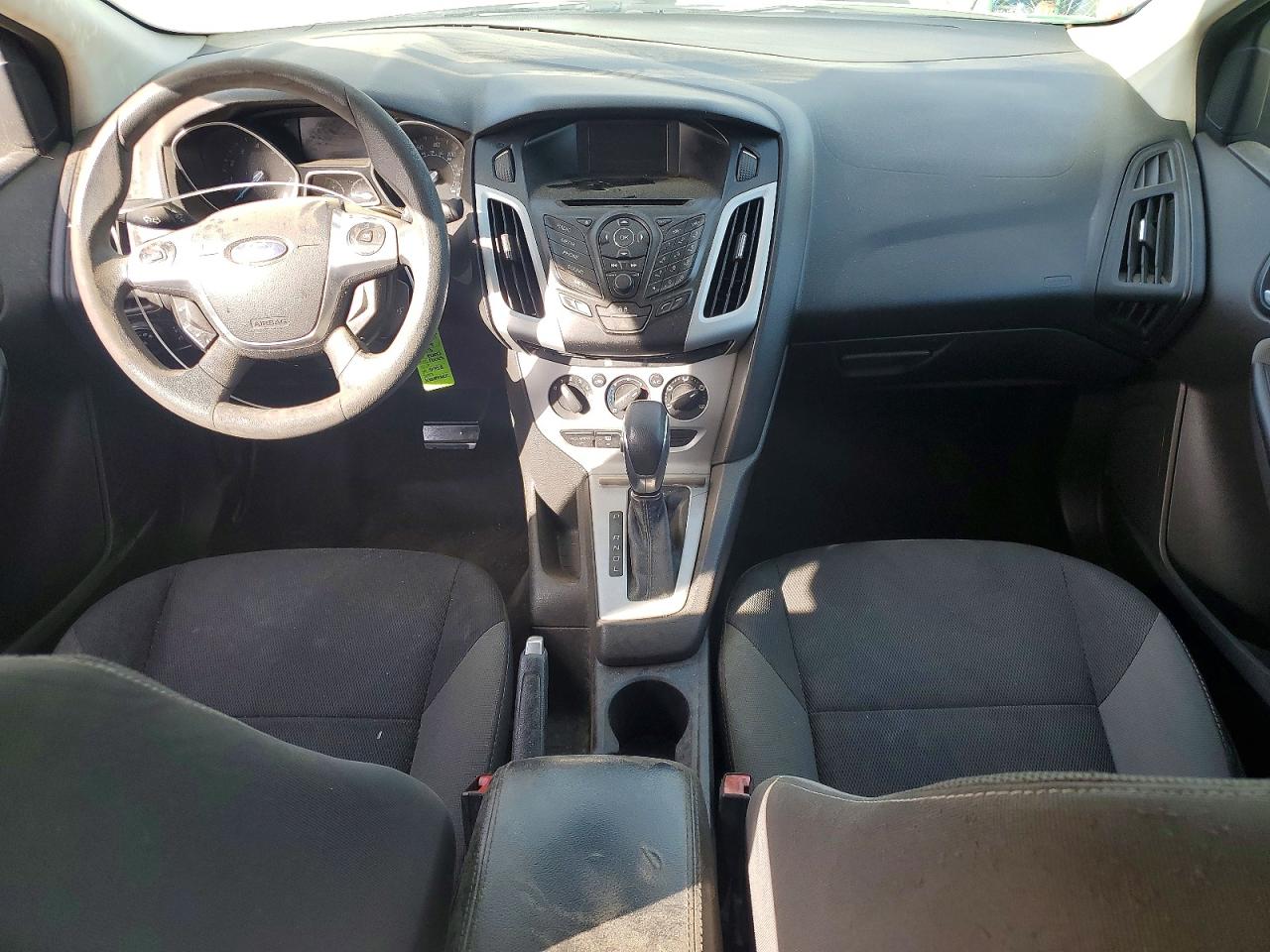 2013 FORD FOCUS SE photo 15