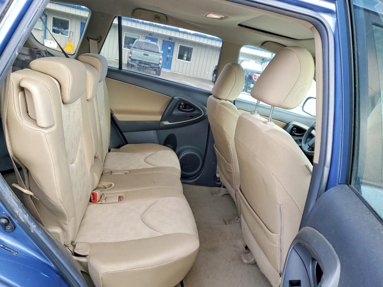2010 TOYOTA RAV4 BASE photo 19