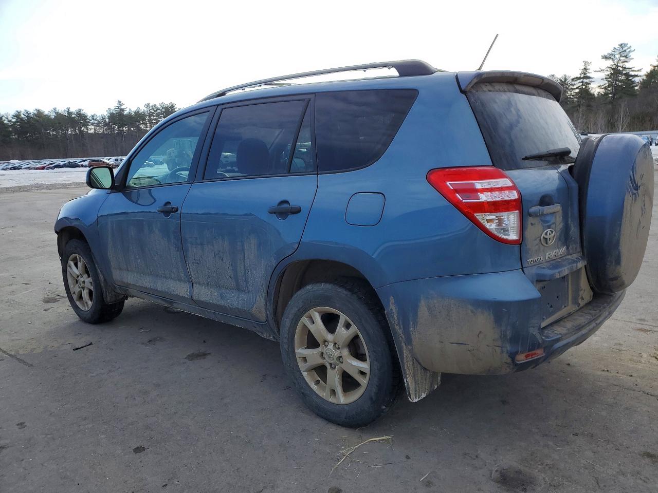 2010 TOYOTA RAV4 BASE photo 3