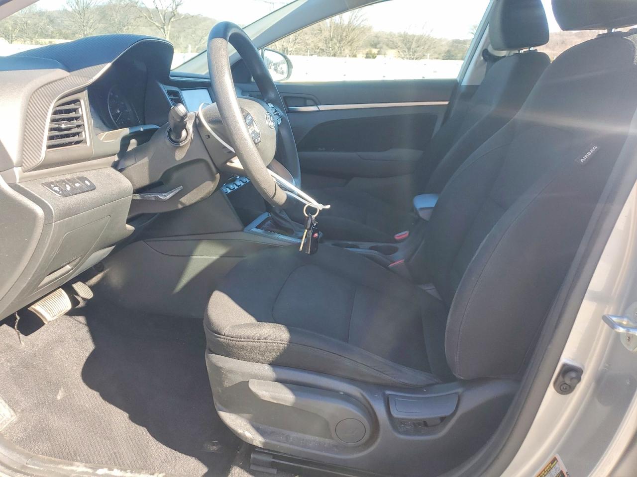 2020 HYUNDAI ELANTRA SEL photo 19