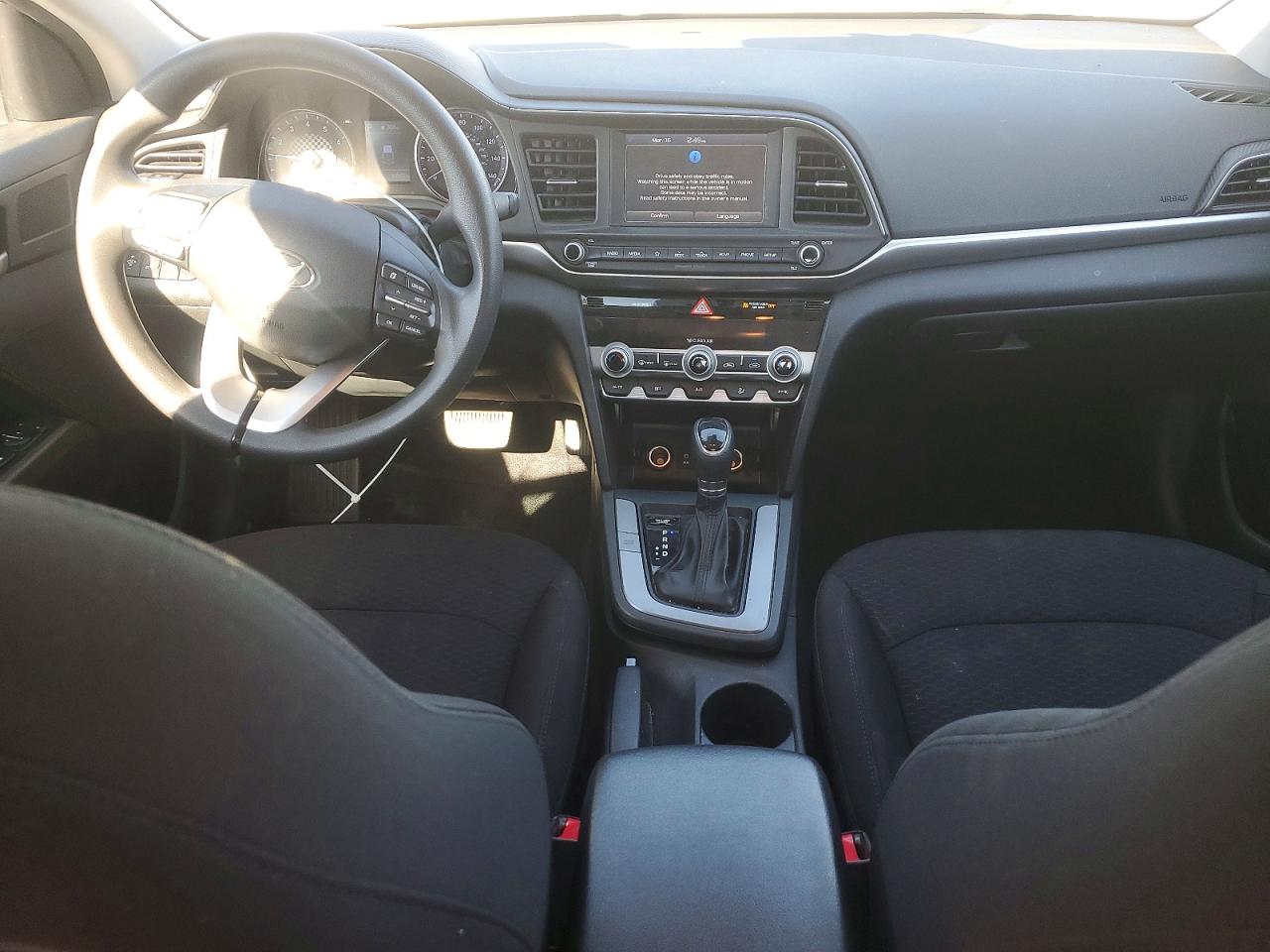 2020 HYUNDAI ELANTRA SEL photo 22