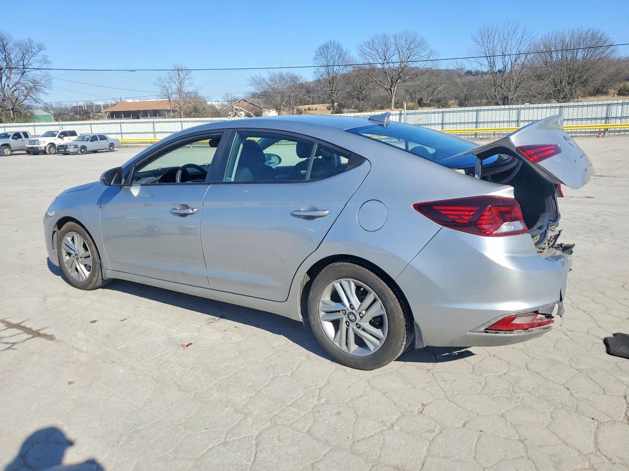 2020 HYUNDAI ELANTRA SEL photo 4