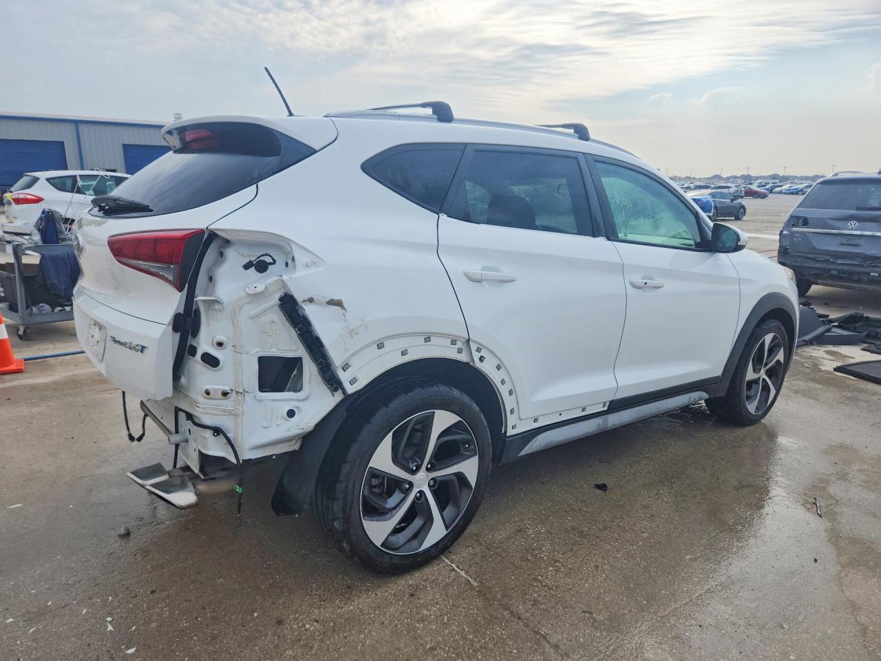 2017 HYUNDAI TUCSON SPORT photo 5