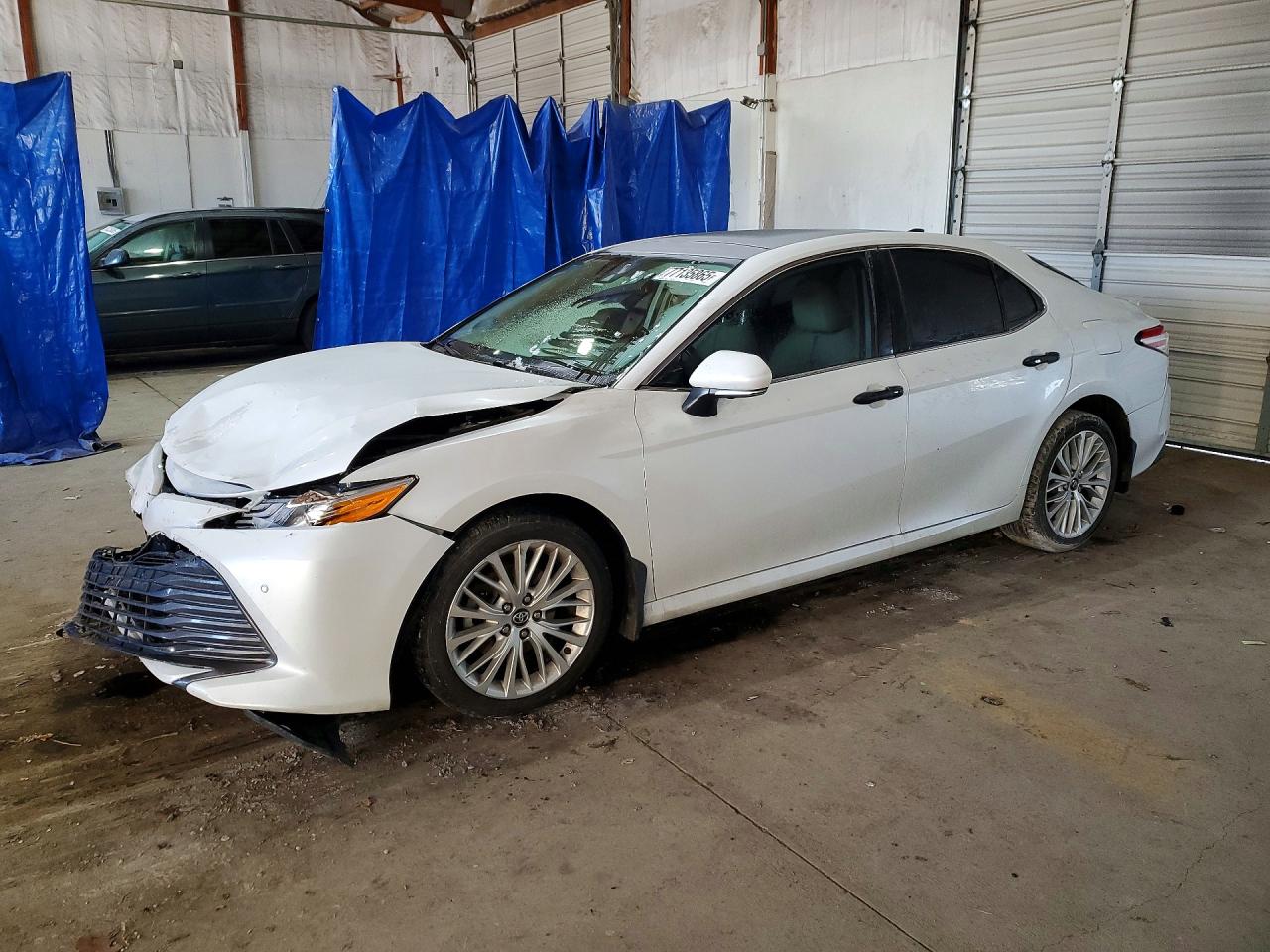 2019 TOYOTA CAMRY