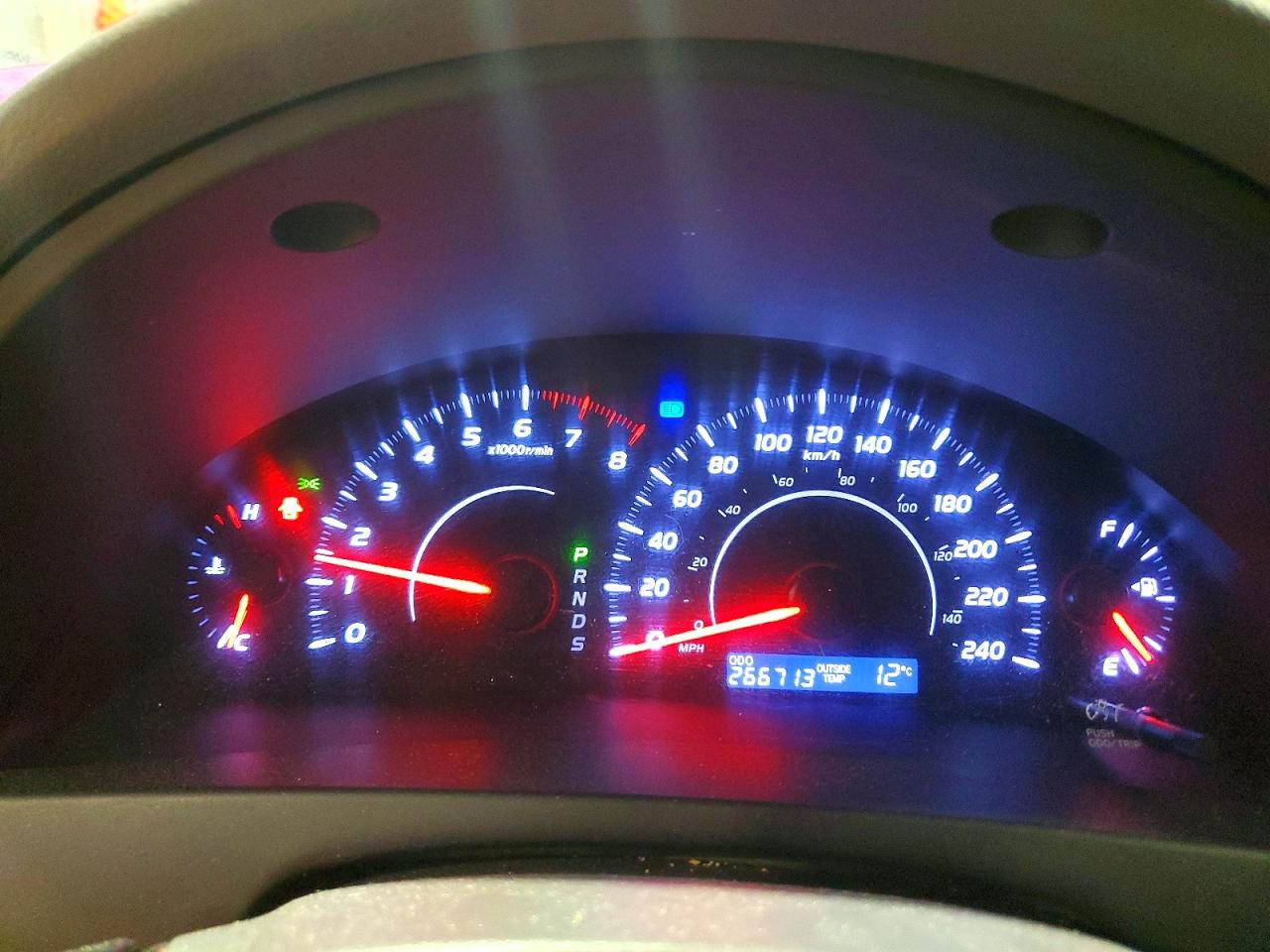 2011 TOYOTA CAMRY BASE photo 9
