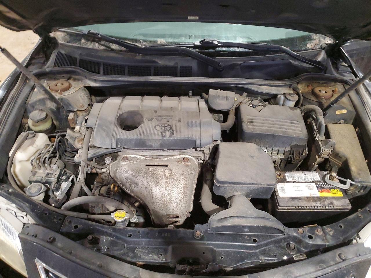 2011 TOYOTA CAMRY BASE photo 11