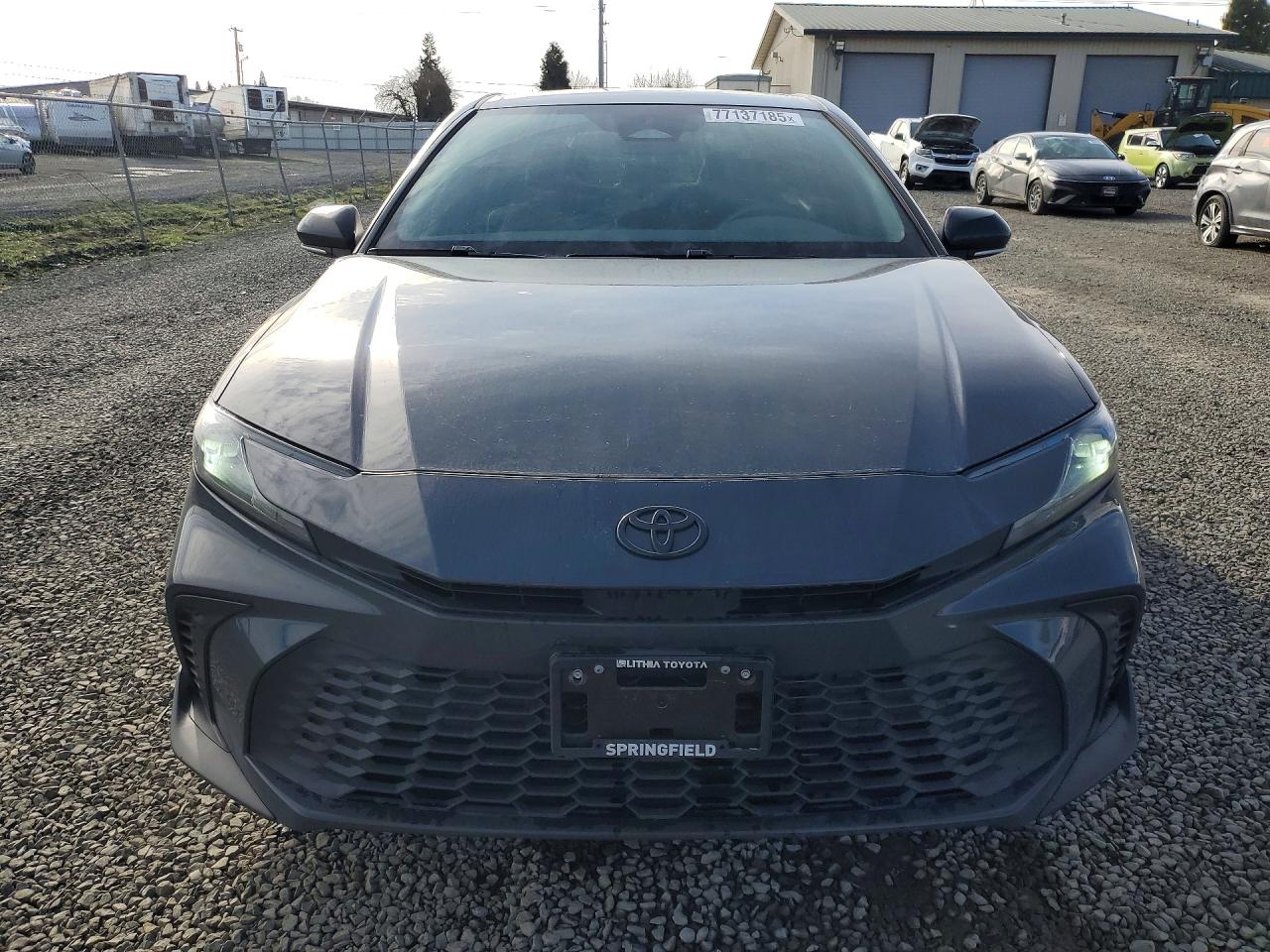 2025 TOYOTA CAMRY SE photo 5