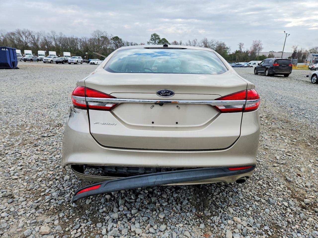 2017 FORD FUSION S photo 6
