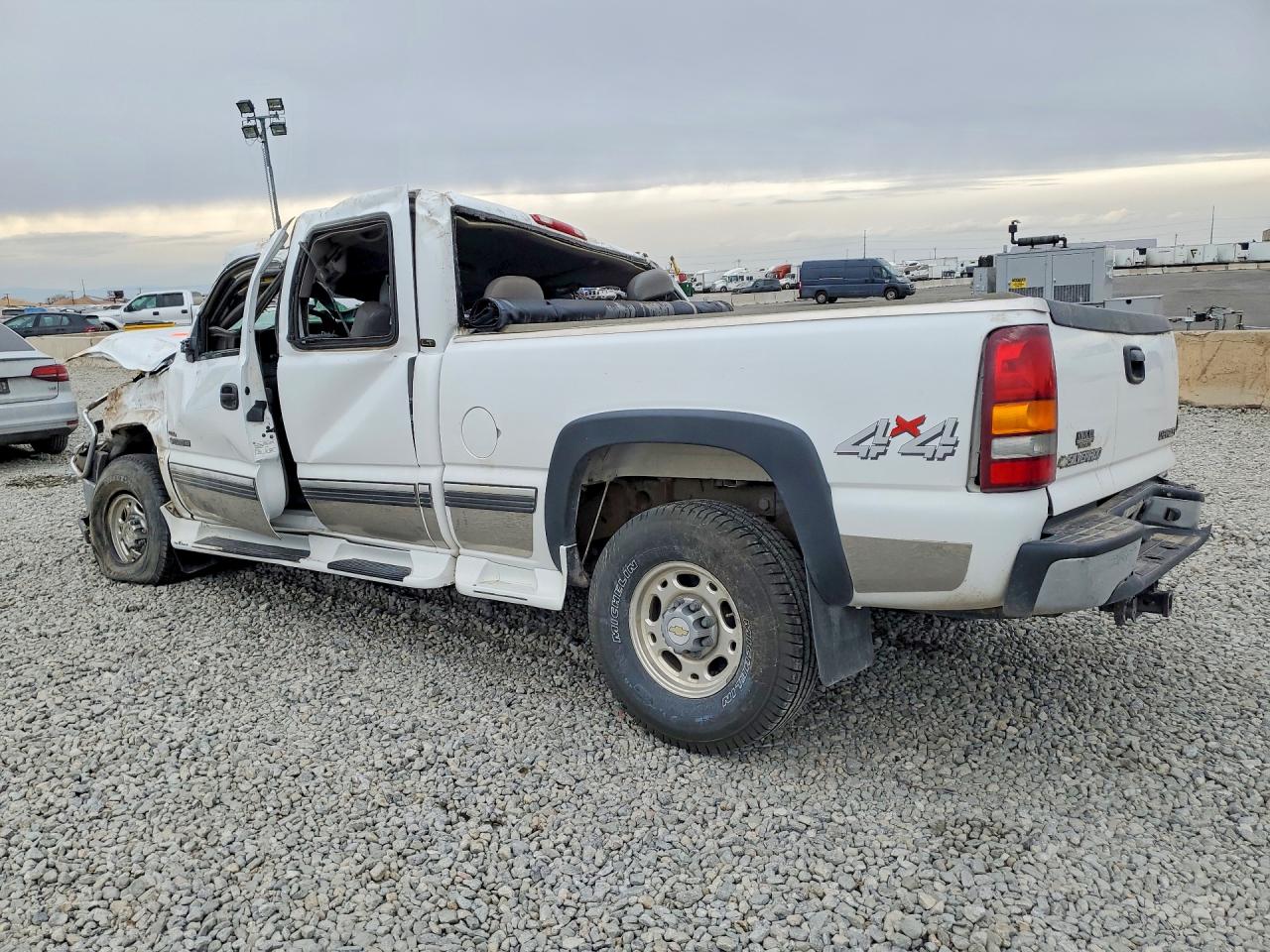 2002 CHEVROLET SILVERADO K2500 HEAVY DUTY photo 4