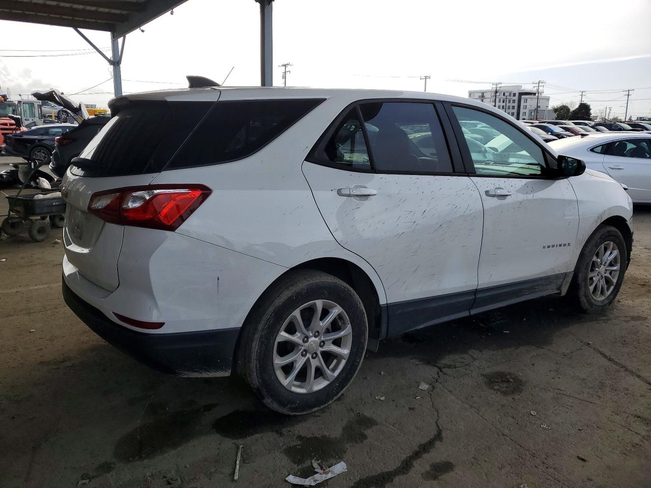 2019 CHEVROLET EQUINOX LS photo 3