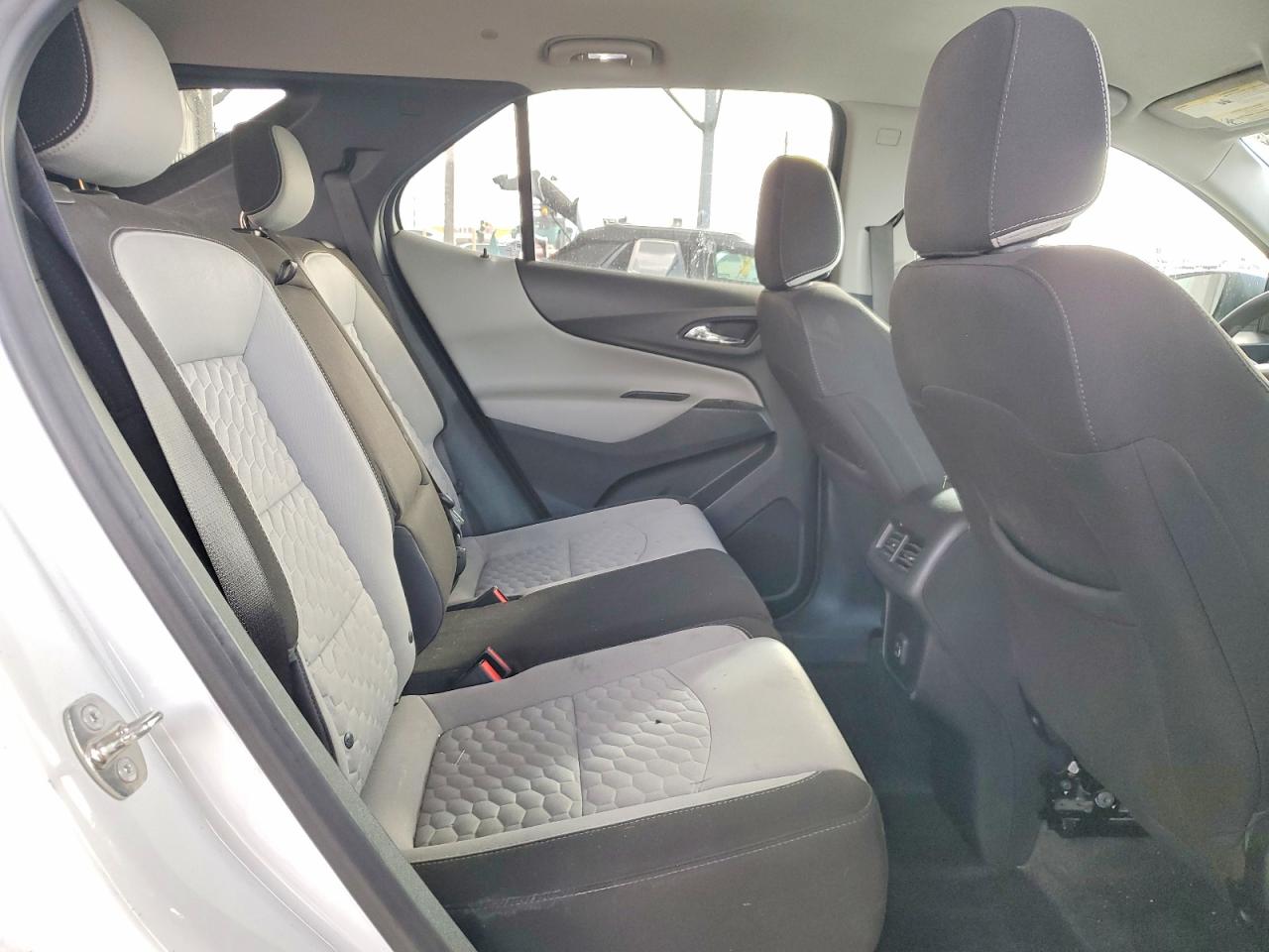 2019 CHEVROLET EQUINOX LS photo 10