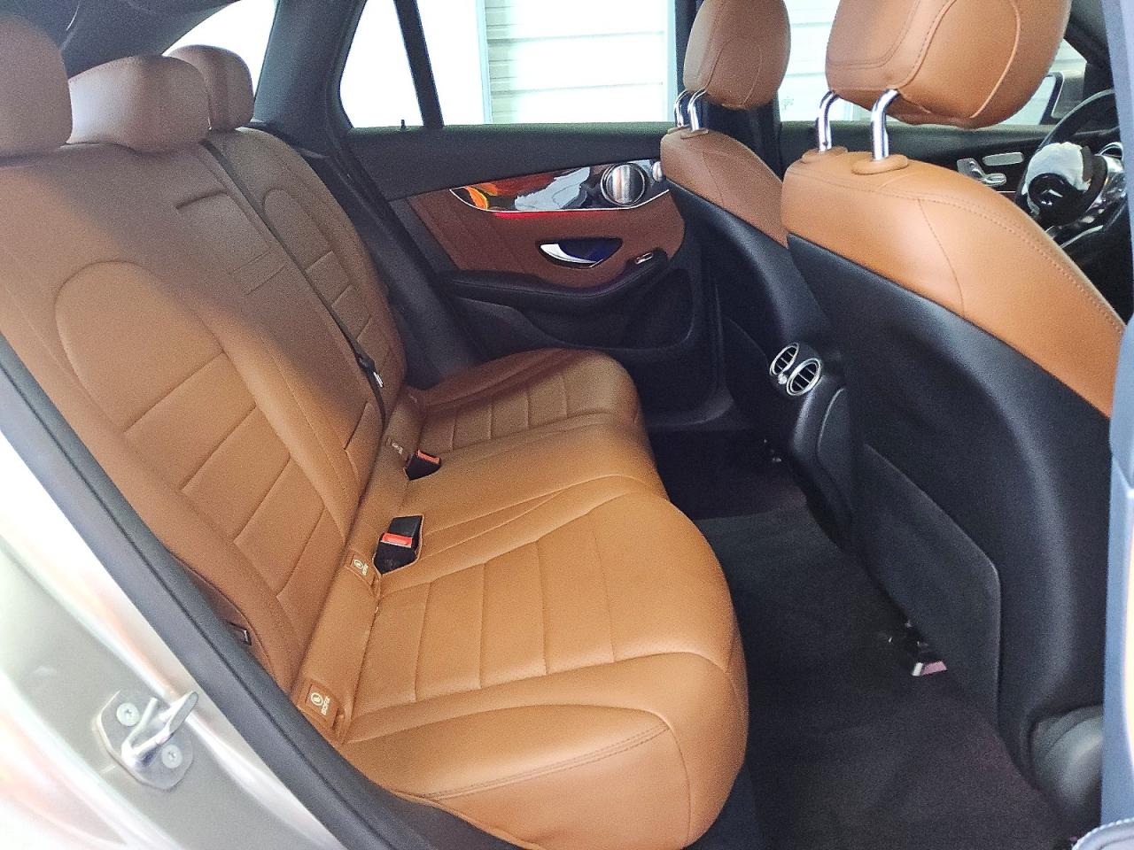 2020 MERCEDES-BENZ GLC 300 photo 28