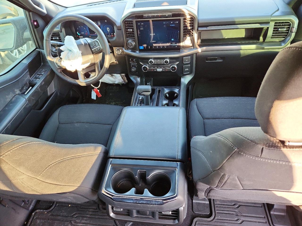 2024 FORD F150 XLT photo 15