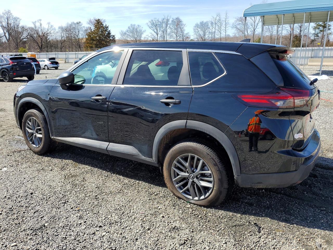 2024 NISSAN ROGUE S photo 3